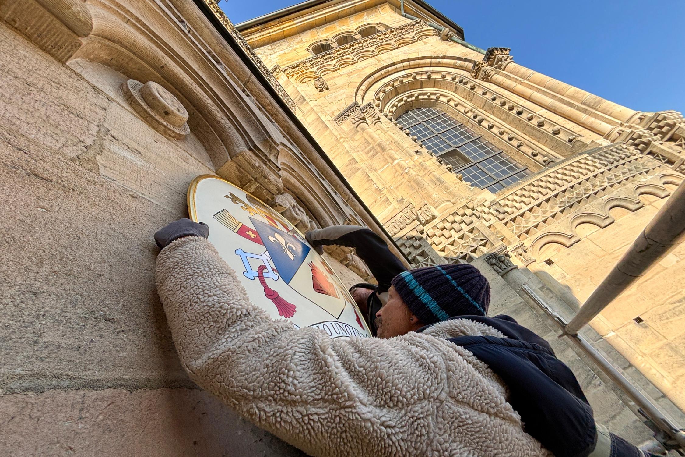 Papstwappen Dom